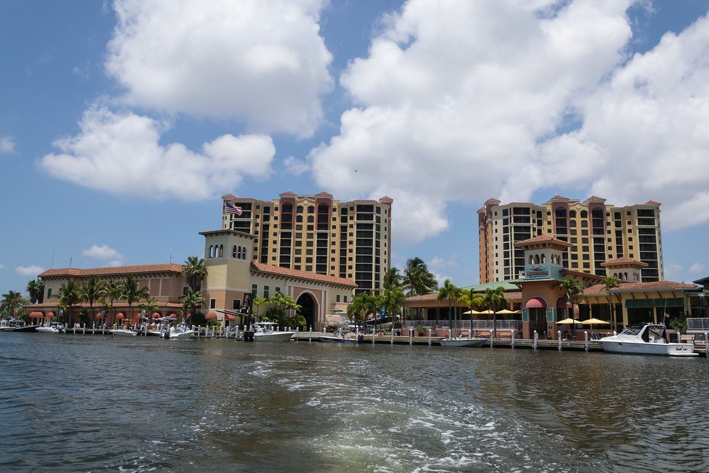 Finding Your Dream Home in Cape Coral, FL: A Guide to the Best Neighborhoods