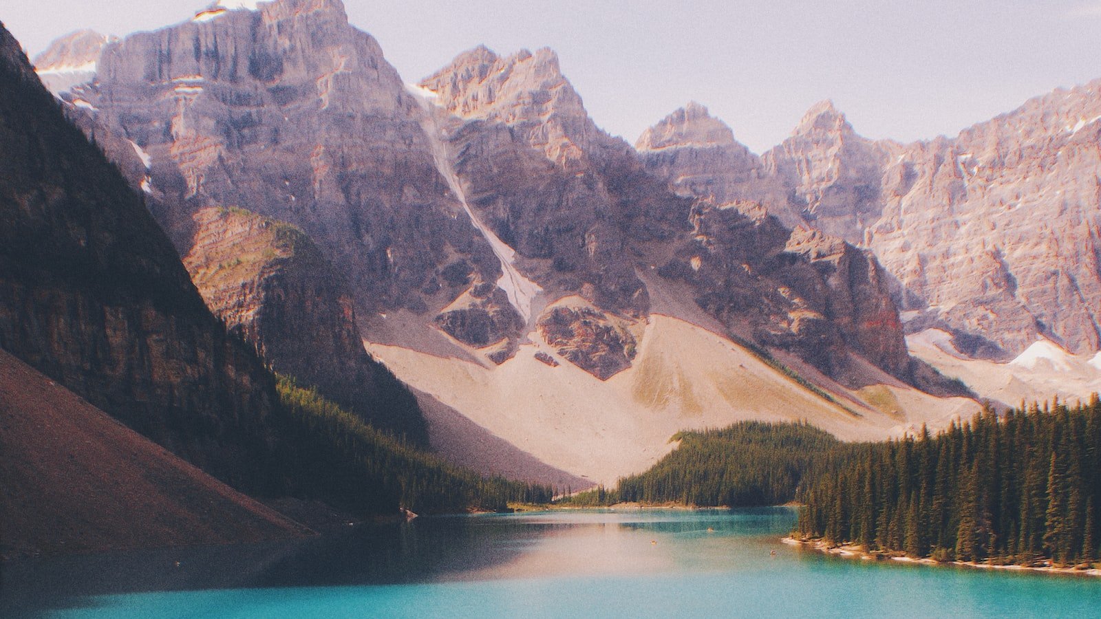 Discover a Serene Retreat âinâ Lake Park, FL - âHouse â¤for Sale âwith â¤Stunning Lake Views