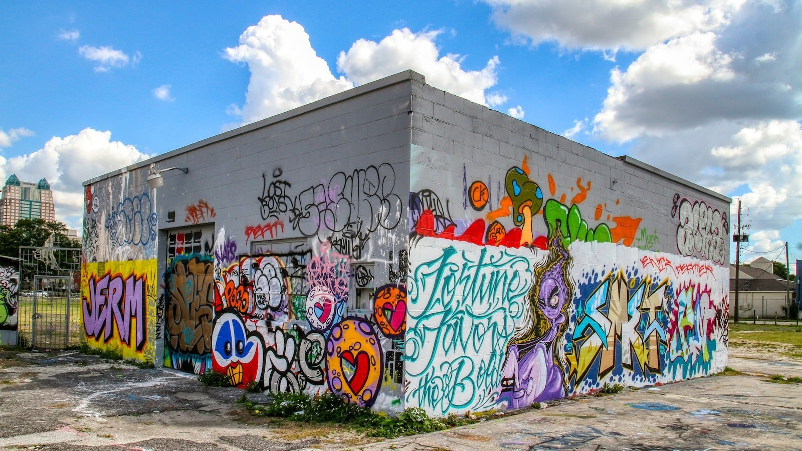 Unveiling Casselberry FL's Hottest â¢Properties: A Deep âDiveâ¢ into Zillow for Sale