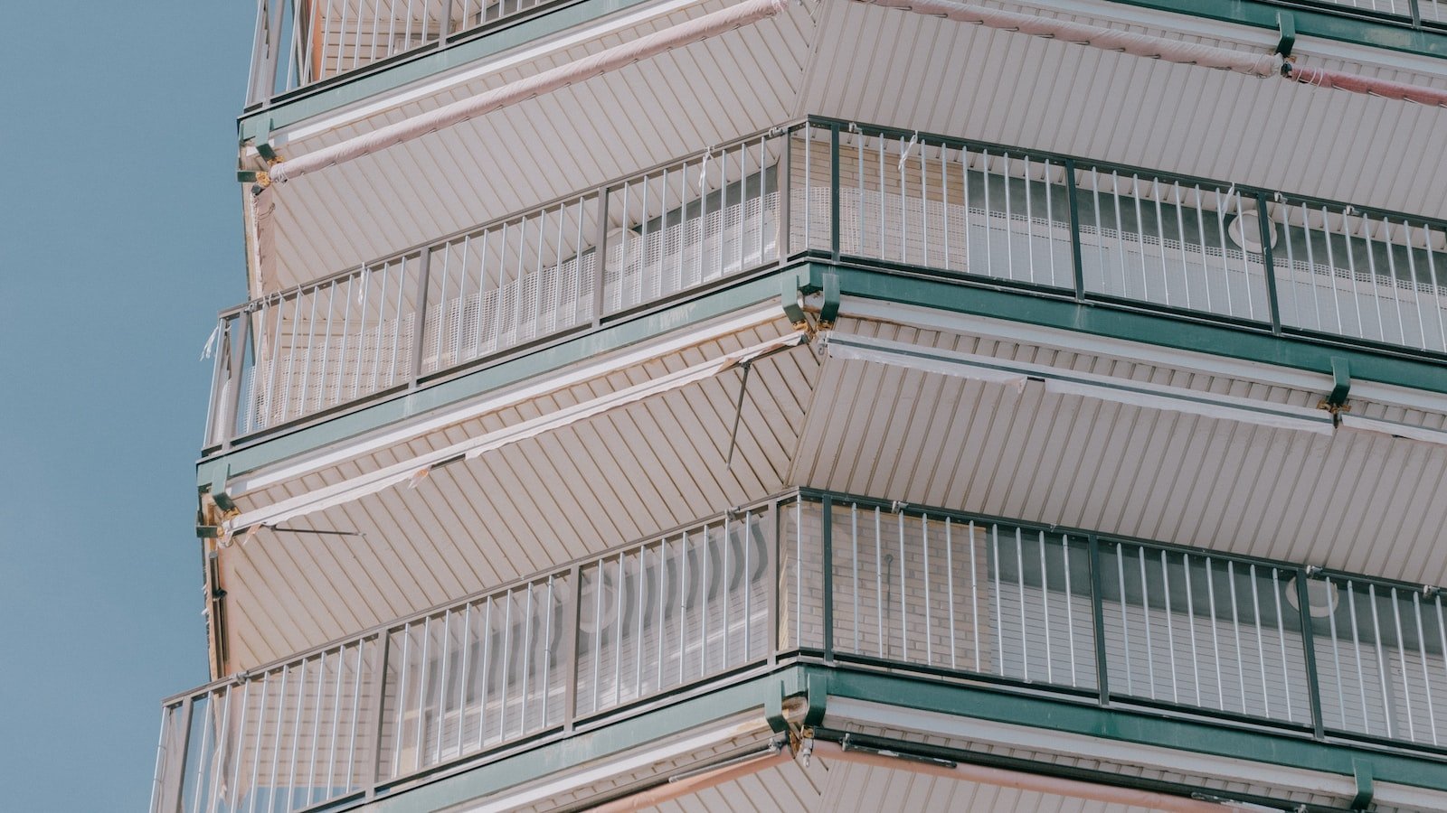 Exploring the Residential Charm and Diverse Real Estate Market‍ of Redfin North Miami Beach ​FL