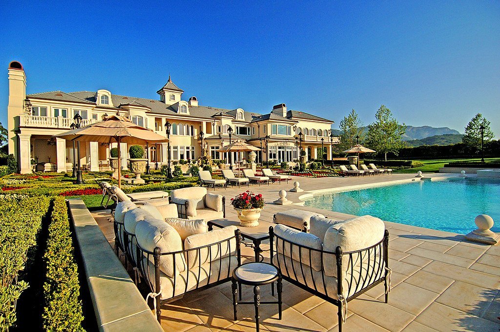 Luxury Homes in Wellington FL: Unparalleled Elegance and Opulence