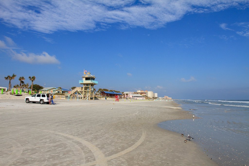 Navigating the New Smyrna⁤ Beach, FL Neighborhoods: ⁢Insider Tips and Local Insights from Trulia