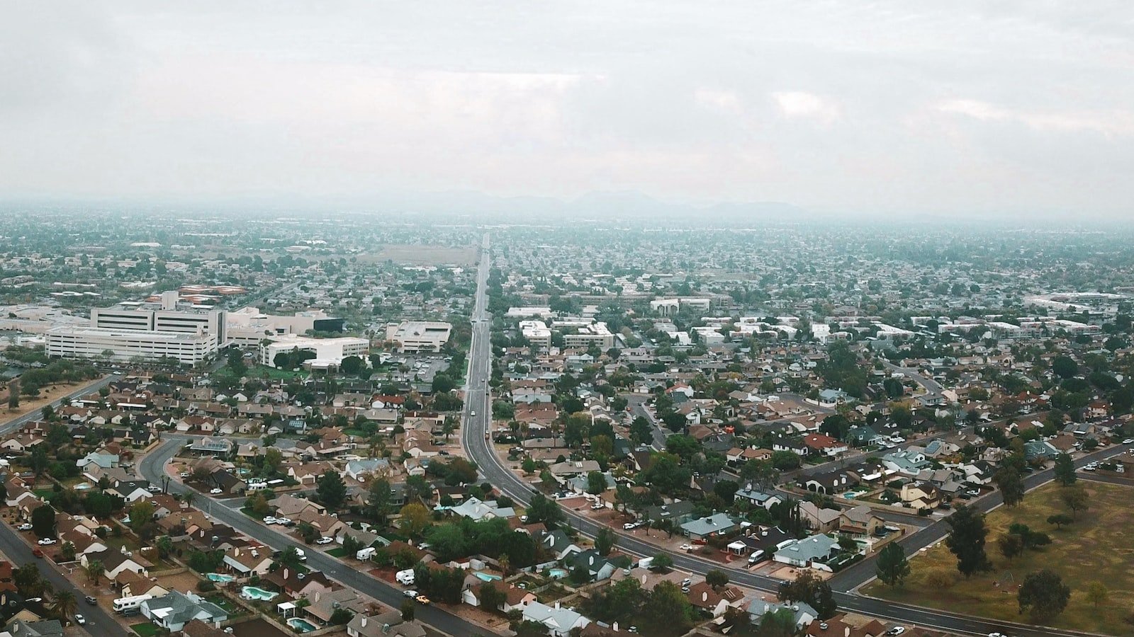 3. Unveiling the Best Neighborhoods in ‍DeLand FL: A Look into the Ideal Locations for Homebuyers