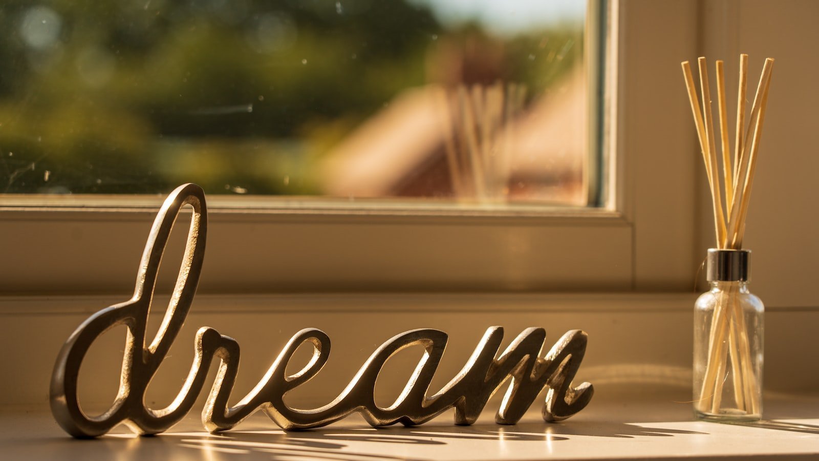 - Make Your Dream Home a Reality: Key Recommendations for Buying the House for Sale in Eustis FL