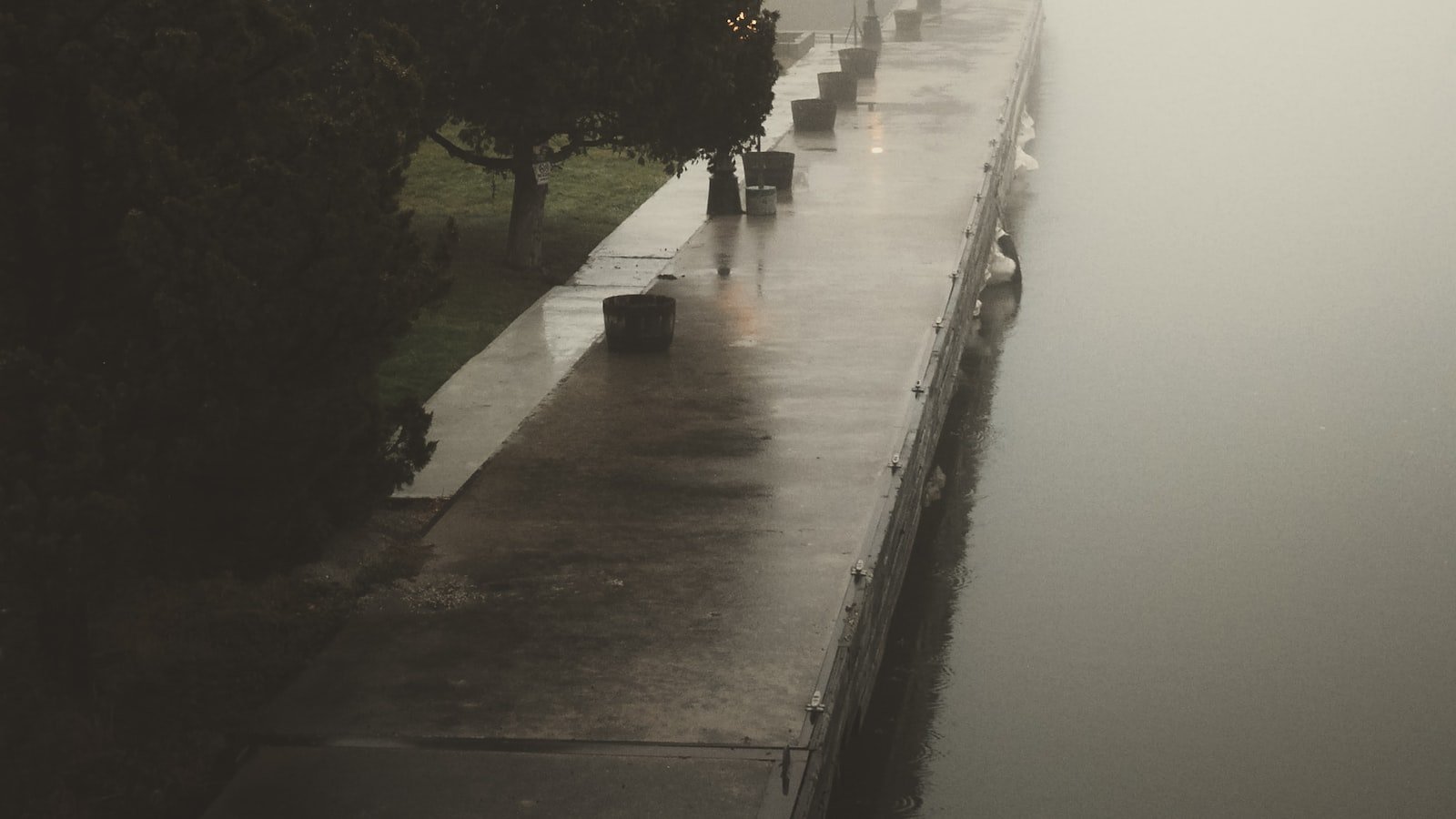 2. Captivating Waterfront ⁤Homes in Tavares, ‍FL: A Serene Escape Awaits