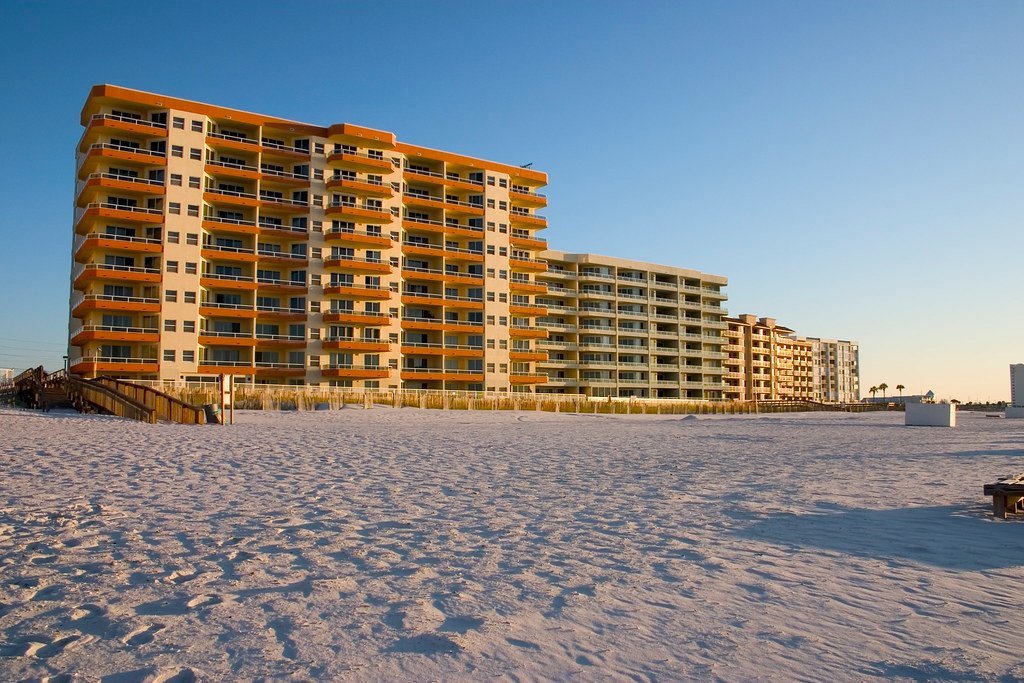 Unlocking the Best ⁢Deals: Tips for Buying ⁤Condos in New Smyrna Beach FL