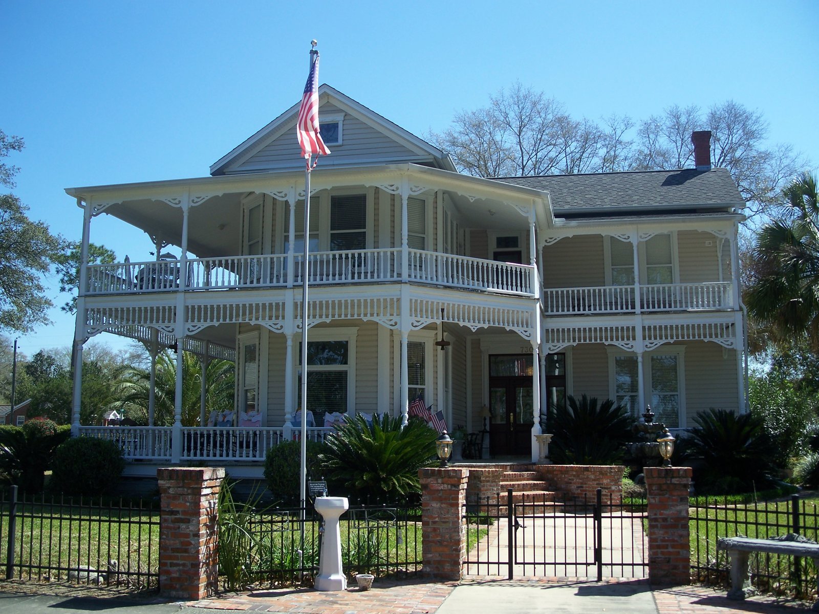 Overview of DeFuniak Springs: ‍A Charming ⁢Destination for ‌Homebuyers