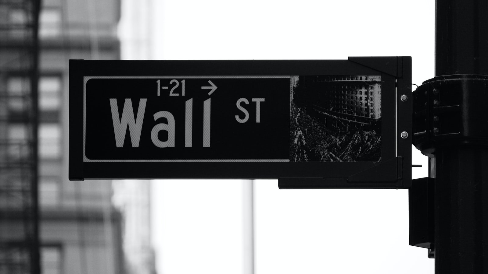 4. Making a Wise Investment: Factors to Consider When Choosing a Condo in Lauderhill FL