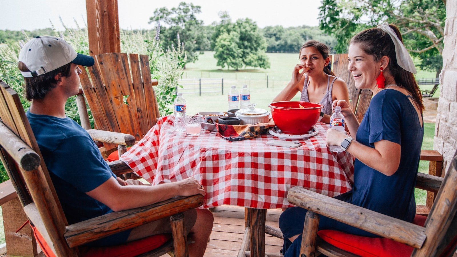 4. Vacation âLifestyle at Your Doorstep:â£ Experience Luxury Living âin âCoconut Creek's Residential Haven