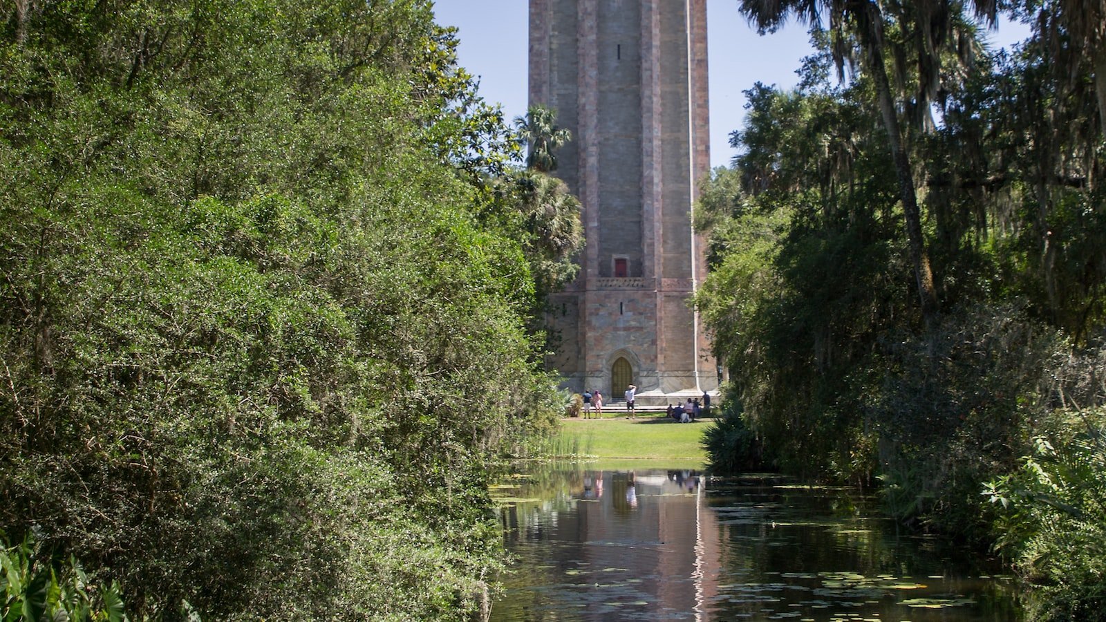 Why Winter Haven FL is the Perfect Location for Your New Condo