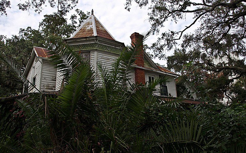 4. Explore the​ Vibrant Lifestyle and Community Surrounding this Melbourne FL ​House for⁣ Sale