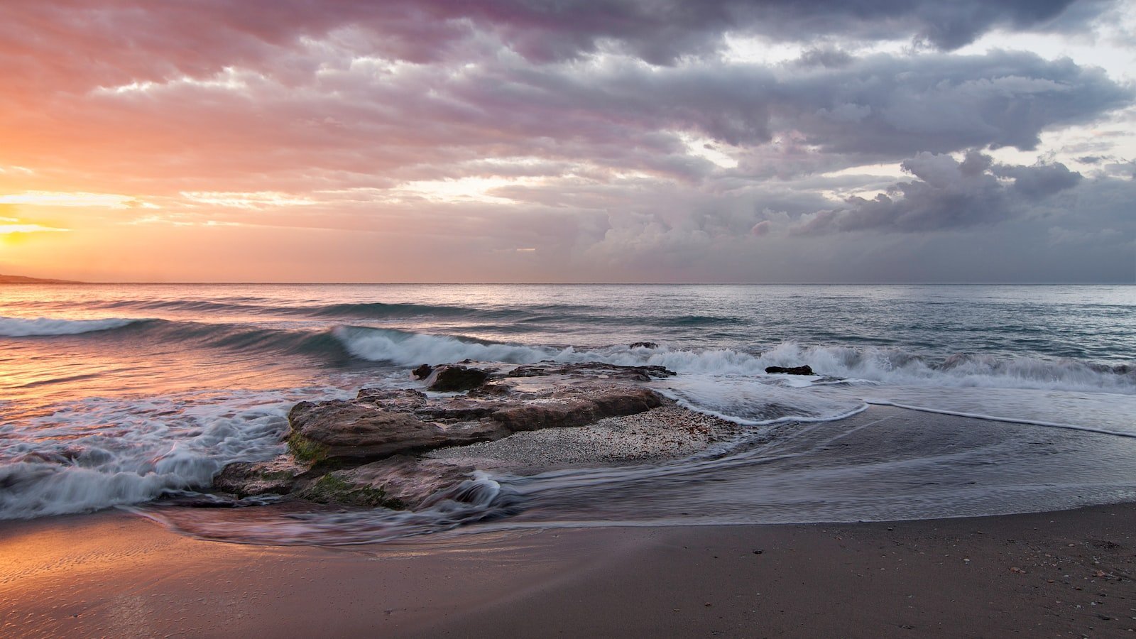 3. Uncover⁣ the Hidden Gems: Top Neighborhoods and Features in Holmes ‌Beach FL ​Homes⁣ for Sale