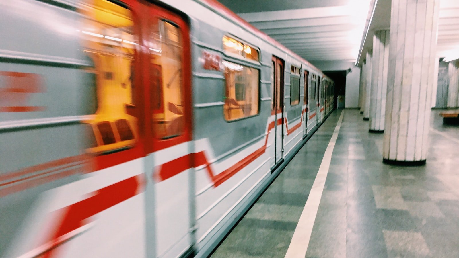 3. Navigating the Zillow for Sale Platform: Tips and Tricks to Find Your Dream Home in Wellington FL