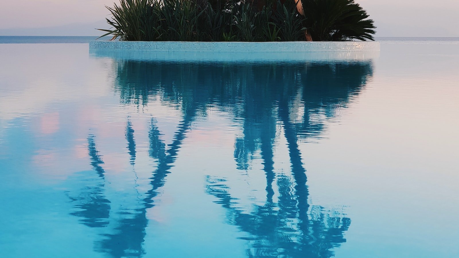 Exclusive Island Living: Discovering Unmatched Luxury Homes near Holmes Beach FL