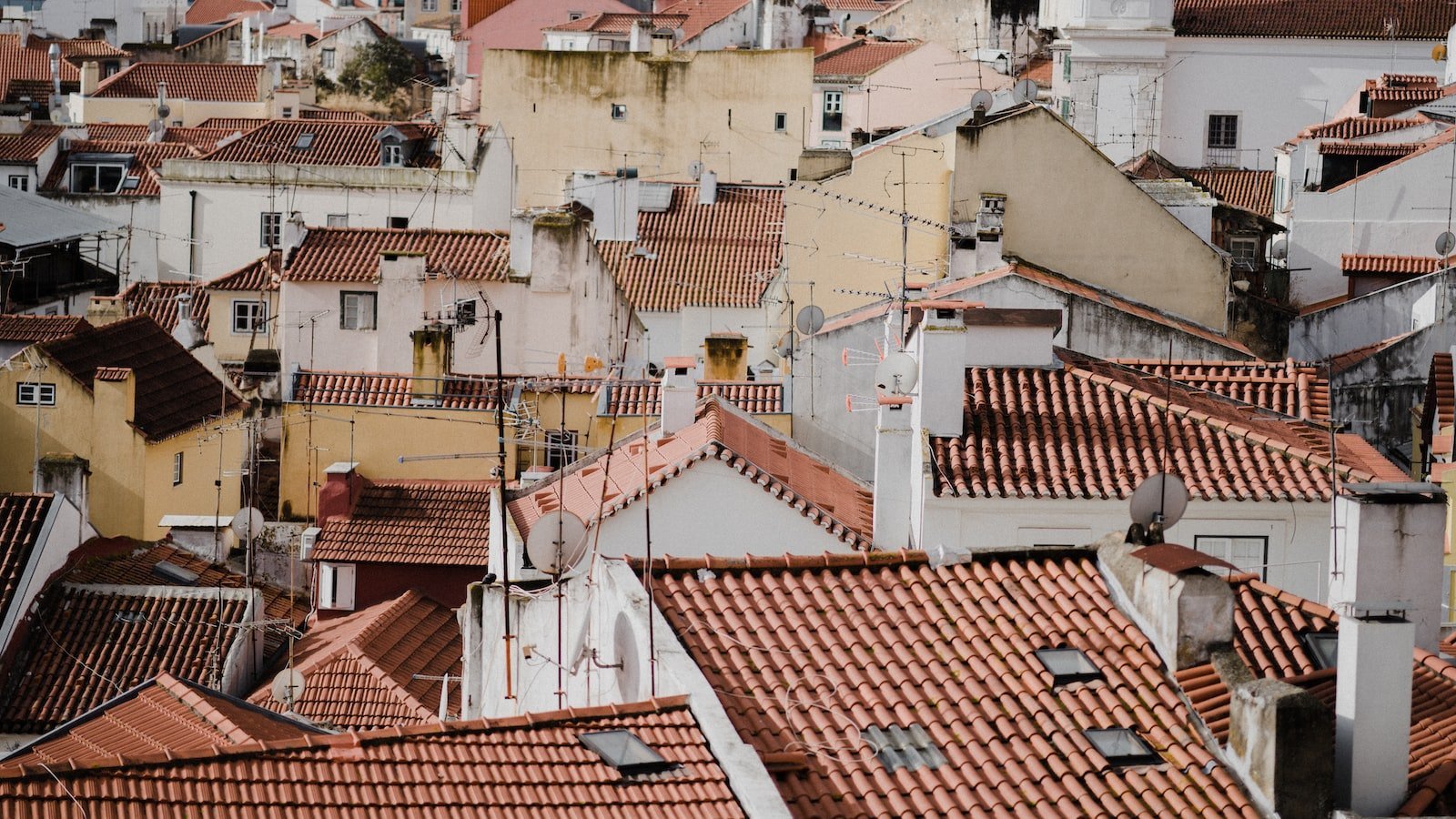 Affordable Homes with Beach Access: A Guide to the Real Estate Market in Indialantic, FL