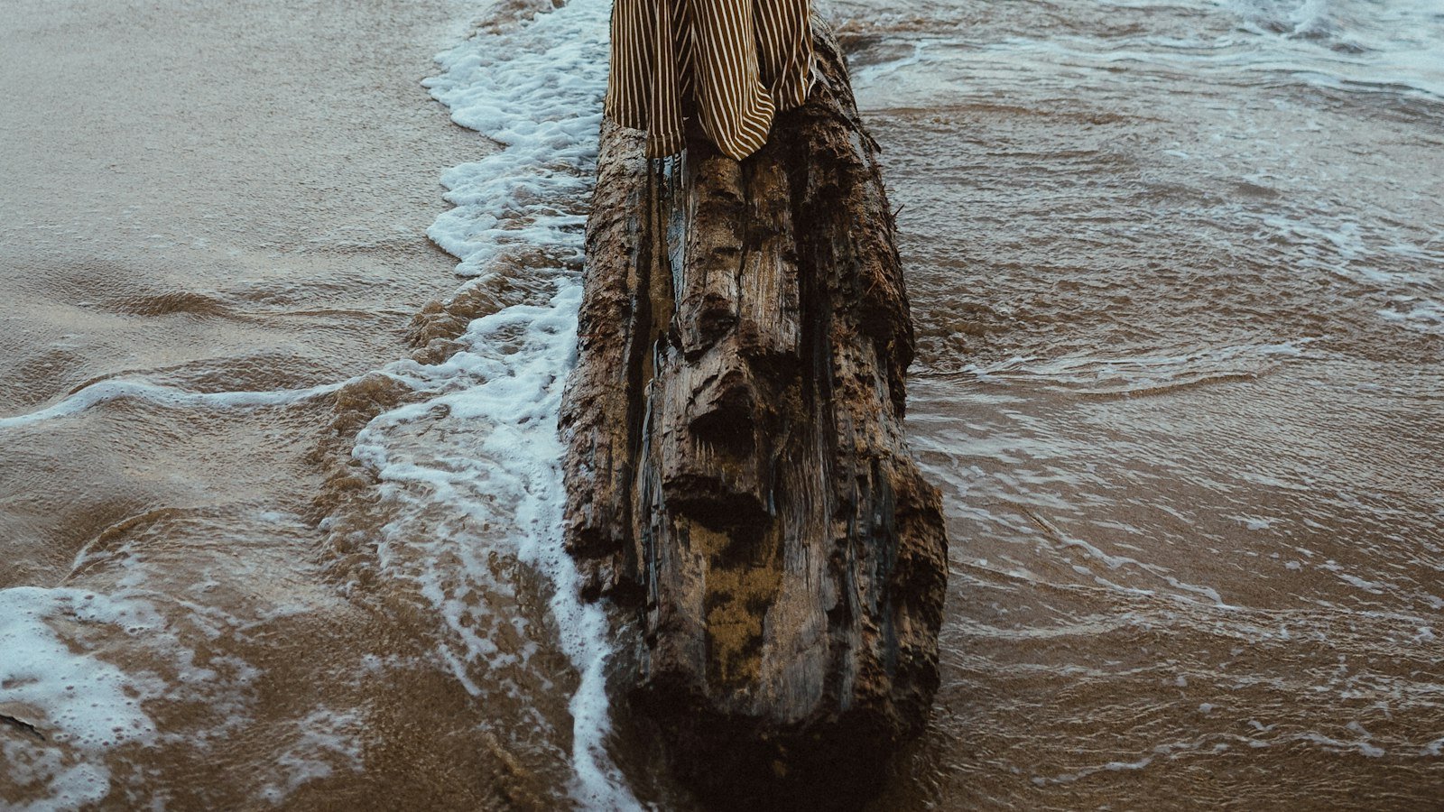 Discover a Coastal Paradise: Unveiling the Spectacular Attractions of Surfside FL Real Estate