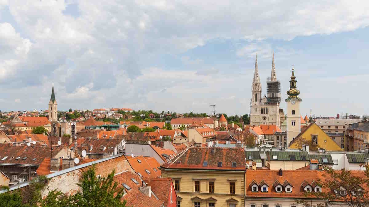 Exploring the⁣ Iconic⁣ Attractions and Entertainment Scene in Trulia Hollywood FL